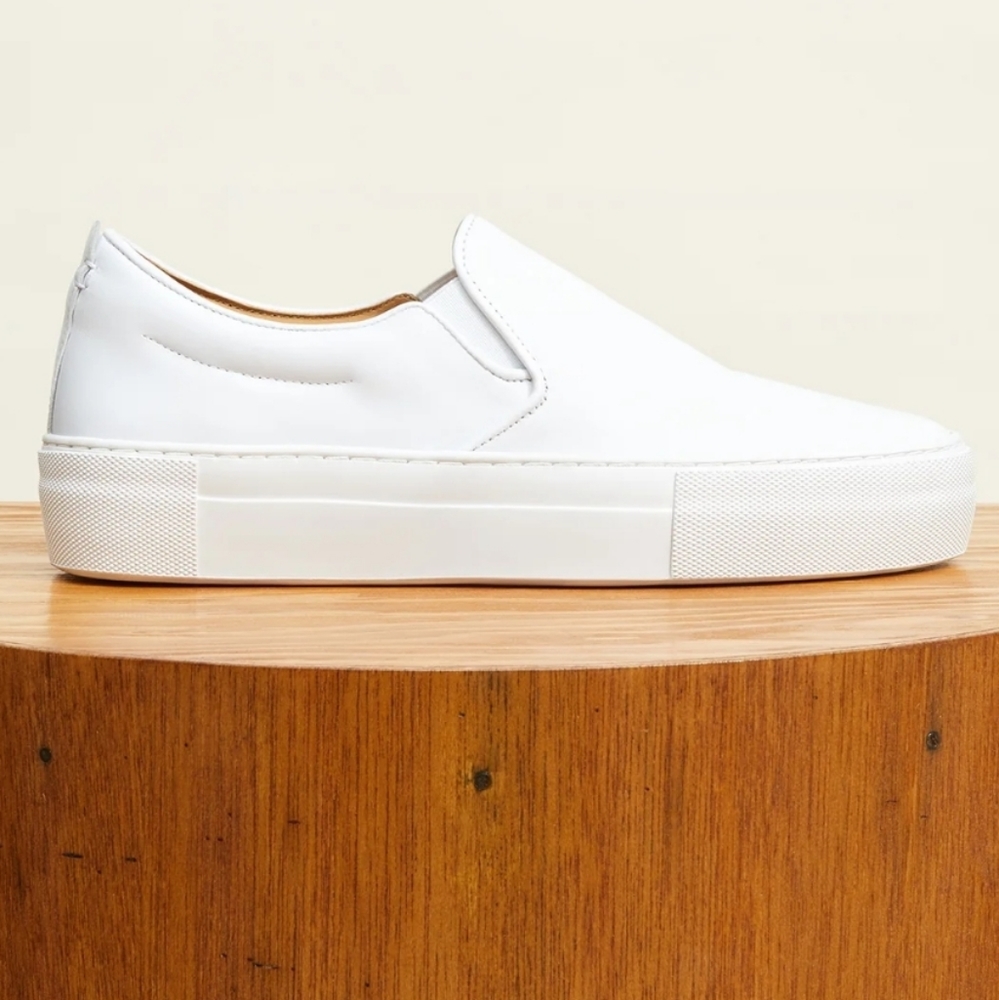 Jack Erwin EVIE Women's white slip-on sneaker